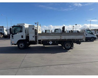 Isuzu - Used Tipper Truck | 2008 NPR 400 