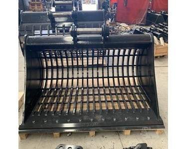 Roo Attachments - 20t Excavator Skeleton Bucket 1800mm 70*140 Demo