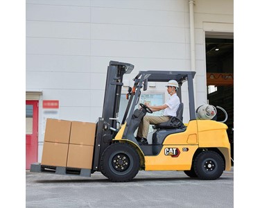 Cat - LPG Forklift | 1.5-3.5 Tonne