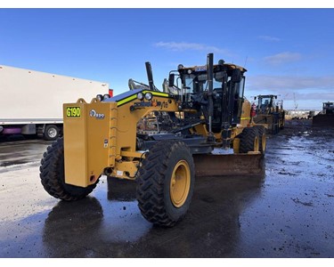 Used Motor Grader | Vermeer