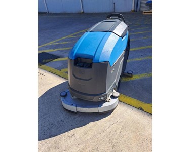 Conquest - Conquest HDS75 Walk Behind Floor Scrubber Fully Refurbished