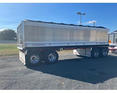 Tipper Truck | 116 Day Cab Cascadia