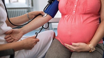 Prevention of pre-eclampsia with low dose asprin