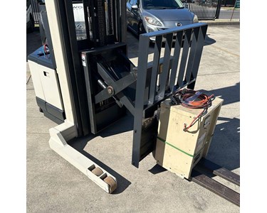 Crown 1.5T Walkie Reach Stacker forklift - Claim 20k Instant Asset Write Off!