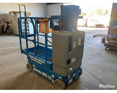 Genie - GCR12 Scissor Lift - In Excellent Condition - 52 Hrs on the Clock