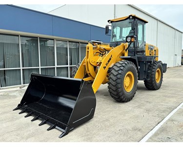 Summit - 946 11T Wheel Loader, 180HP Cummins, 4 Speed ZF