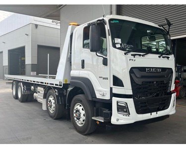 Isuzu - Tow & Tilt Truck | F Series FYJ 320-355 AT R67
