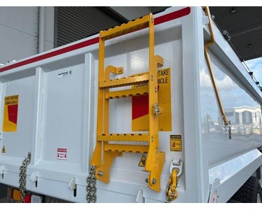 Isuzu - Tipper Truck | FVZ 260-300 AT R46