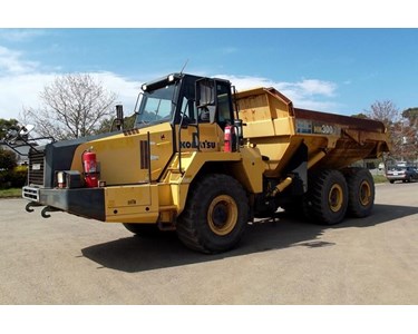 Komatsu - Used Articulated Dump Truck HM300-2 