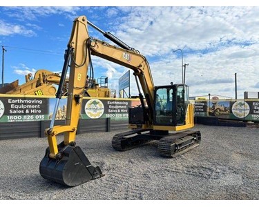Caterpillar - Tracked Excavators 74.3 HP | 310