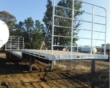 Tri axle Drop Deck Trailer (D01109)
