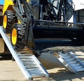 Top 8 Mistakes To Avoid While Using A Pair Of Loading Ramps