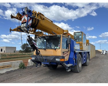 Liebherr - Pre Owned All Terrain Crane | LTM1030-2.1 