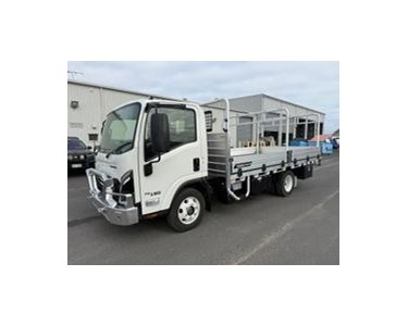 Isuzu - Tray Dropside Truck | NPR 70/45-190 AM D34 Tradepack