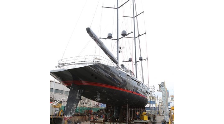 The 600-ton racing super yacht