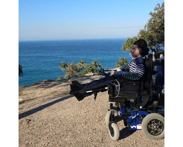 Magic Mobility - Electric Wheelchair | Frontier V4 Hybrid RWD