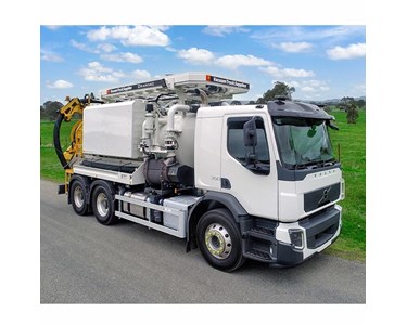 Vacuum Truck Supplies - Vacuum Excavator 350Hp | DrainVac 6000