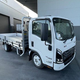 Tray Truck | N Series NLR 45-150 DT D34 Traypack