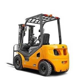 Forklift Hire | 2.5T Diesel Forklifts | FD25T-FJM1