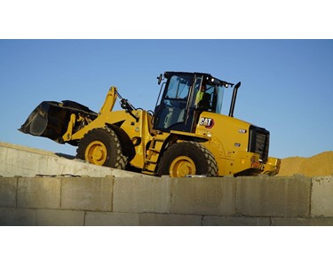 Caterpillar - Wheel Loaders | 920