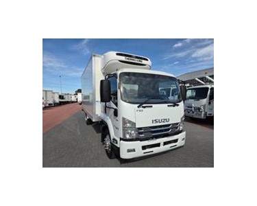 Isuzu - Used Refrigerated Truck | FSD 140/120-260 AUTO 8 Pallet Freezer
