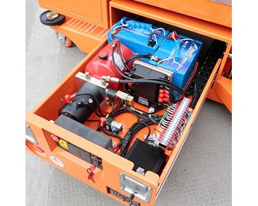 Dingli Gofer - Electric Order Picker 300 kg | TT037 