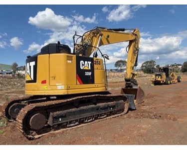 Caterpillar - Used Excavator | 335F LCR