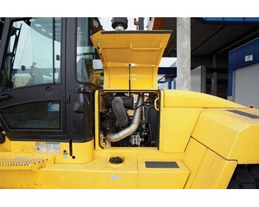 Hyster - High Capacity Diesel Forklifts 18T | H16.00–18.00XM(S)–12 