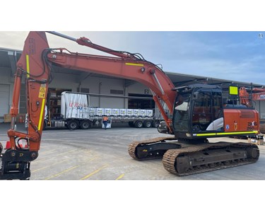 Hitachi - Used Excavator | 2023 Hitachi ZX260LC-5
