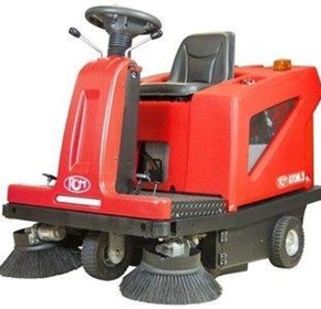 Rider Sweeper 7,300m²/hour | RCM ATOM.3