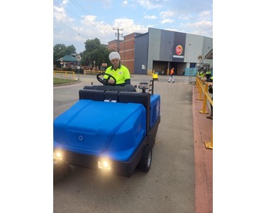 Conquest - Ride-On Industrial Floor Sweeper HD120-D