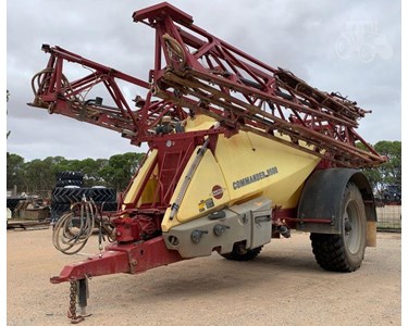 Used Pull Type Sprayer | 2018 HARDI COMMANDER 8500 