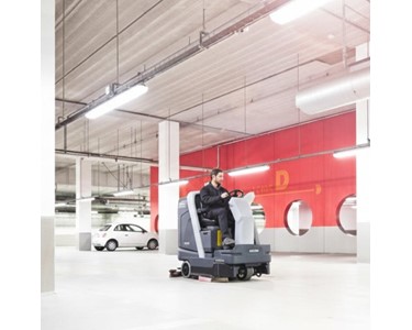 Nilfisk - Ride On Floor Scrubber Dryer | SC6000 1050D