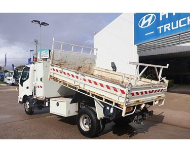 Hino - Used Tipper Truck 2016 | DUTRO 917