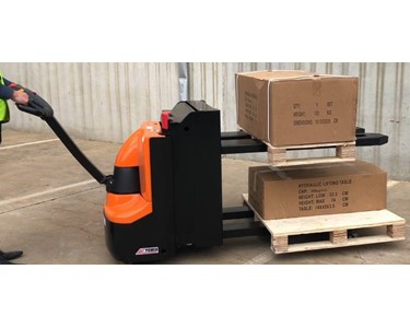Logimove Electric Pallet Truck with Initial Lift