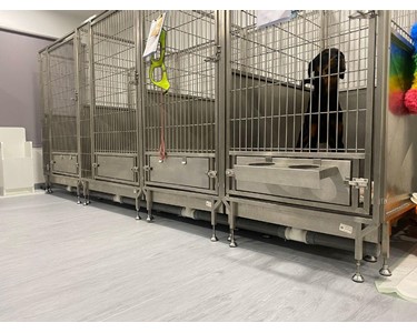 Aeolus - Draining Walk-in Kennels