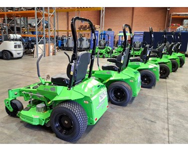 Conquest - Electric Zero Turn Ride-On Mower | SDM60