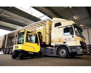 Hyster - Electric Forklifts 2.2-3.5 Tonnes | J2.2–3.5XN 