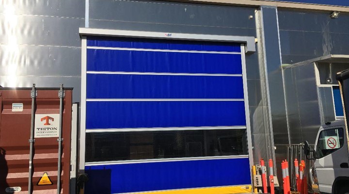 External rapid doors with full covers