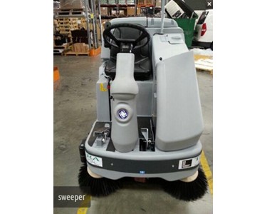 Combination Sweepers and Scrubbers
