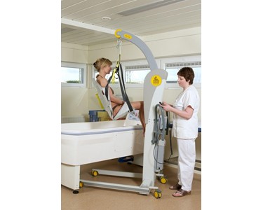 Handi Rehab - Mobile Patient Lifting Hoist 2600 (Victor)
