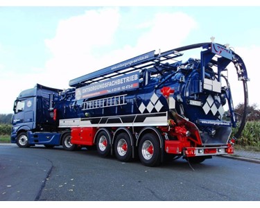Suction semi trailer