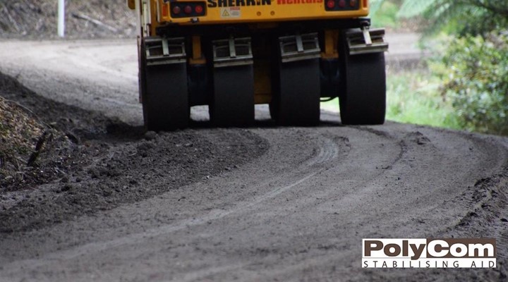 Polycom Stabilising Aid reduces dust and use of extra quarry materials - local government for unsealed roads