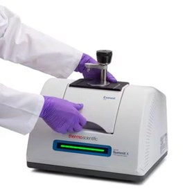 Nicolet™ Summit™ FTIR Spectrometer