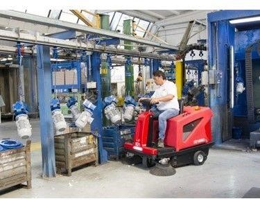 Rider Sweeper 7,300m²/hour | RCM ATOM.3