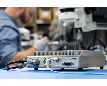 Signal Hound - 20GHz Spectrum Analyser | SM200C