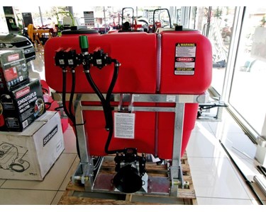 Silvan - Boom Sprayer | PASTURE PAK 600