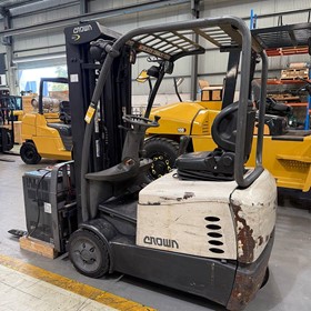 Used Crown Electric Forklift – 1.8T SC5215-30 | Perth