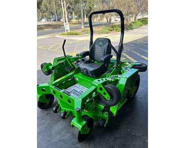 Conquest - Electric Zero Turn Ride-On Mower | SDM60