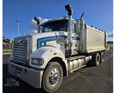 Used Tipper Truck | 2017 MACK CMHR 